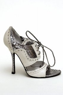 Dior_SS_2004_Python_pumps.jpg