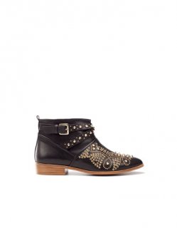 studdedboot.jpg