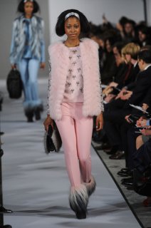 Oscar+de+la+Renta+Fall+2012+12QvF20vUO5l.jpg