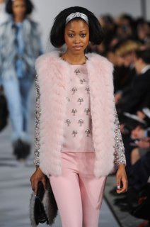 Oscar+de+la+Renta+Fall+2012+hagkxc69Szel.jpg