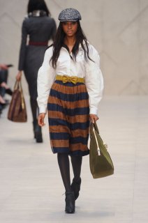 Burberry+Prorsum+Fall+2012+E34OisjEb8ll.jpg