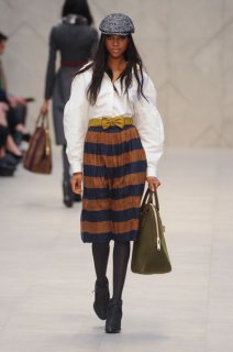 Burberry+Prorsum+Fall+2012+kfNuRIrAcsxl.jpg