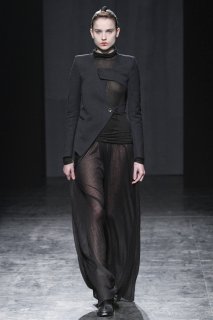 Nicolas_Andréas_Taralis_RTW_FW2012_05.jpg