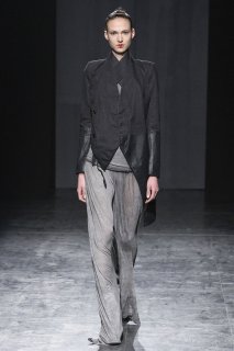 Nicolas_Andréas_Taralis_RTW_FW2012_09.jpg