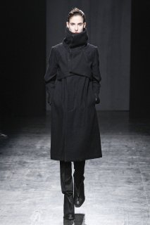 Nicolas_Andréas_Taralis_RTW_FW2012_14.jpg