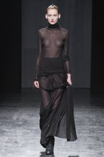 Nicolas_Andréas_Taralis_RTW_FW2012_16.jpg