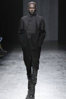 Nicolas_Andréas_Taralis_RTW_FW2012_24.jpg