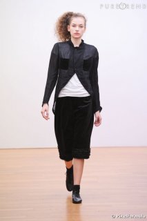 686430-defile-comme-des-garcons-comme-des-637x0-1.jpg