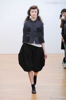 686432-defile-comme-des-garcons-comme-des-637x0-1.jpg