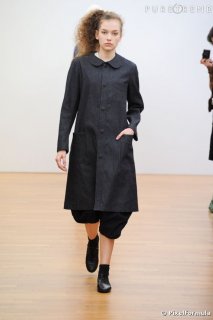 686438-defile-comme-des-garcons-comme-des-637x0-1.jpg