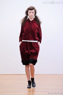 686441-defile-comme-des-garcons-comme-des-637x0-1.jpg