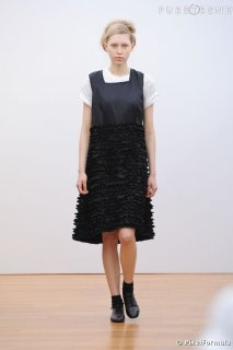 686461-defile-comme-des-garcons-comme-des-637x0-1.jpg