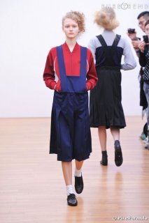 686470-defile-comme-des-garcons-comme-des-637x0-1.jpg