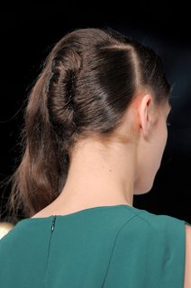 Hussein+Chalayan+Fall+2012+Details+vgkQrbUHsXXl.jpg
