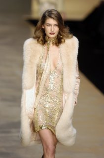 Blumarine+Fall+2004+9hbBwUkfNxnx.jpg