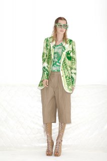 acne-resort2013-runway-03_100229760886.jpg