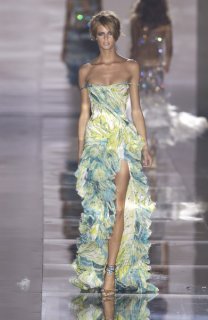 Roberto+Cavalli+Spring+2004+PilKoGusuctl.jpg