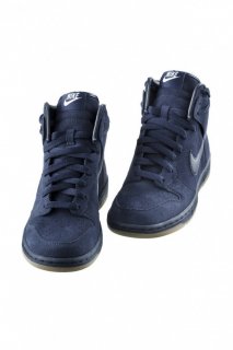 apc-nike03-620x929.jpg