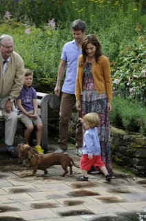 Princess+Mary+Danish+Royal+Family+Summer+Photocall+C0idw46_hv7x.jpg