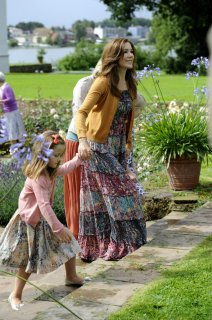 Princess%252BMary%252BDanish%252BRoyal%252BFamily%252BSummer%252BPhotocall%252BL00KrX5e2G6x.jpg