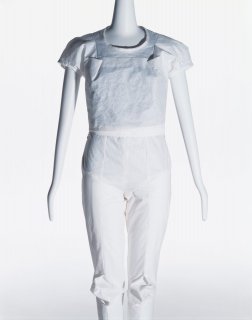 junya ss96 210_xl_AC092972.jpg
