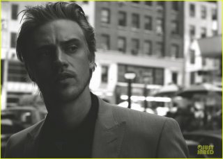 boyd-holbrook-suits-glow-magazine-01.jpg