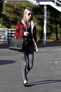 NickyHiltonNickyHiltonShopsFredSegalZ7uIELyvVLml_zpsd1127bd2.jpg