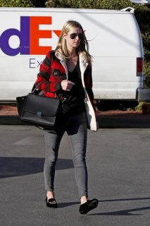 NickyHiltonNickyHiltonShopsFredSegaleGdwammNtFkl_zpscaa9d5d7.jpg