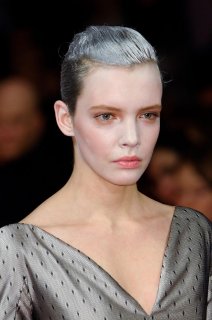 012113alexis-mabille-beauty-haute-couture-spring-2013-pfw11.jpg