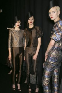giorgio-armani-prive-backstage-haute-couture-spring-2013-pfw62.jpg