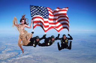 hbz-1012-william-klein-skydive-flag-lgn.jpg