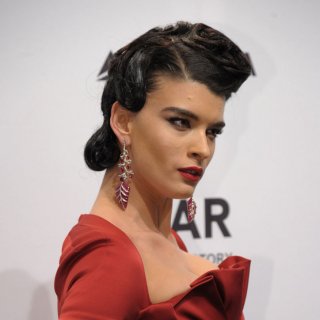 crystal-renn-updo-side-w724.jpg