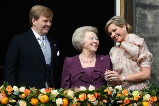 Inauguration+King+Willem+Alexander+Queen+Beatrix+RoM7Mwv_VTYx.jpg