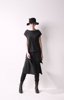 yohjiyamamotoNOIR_2013aw_03.jpg