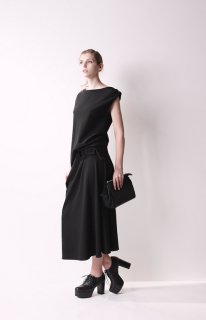 yohjiyamamotoNOIR_2013aw_04.jpg