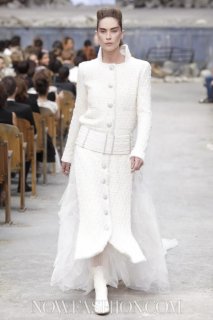 2013-07-02-10-42-36-chanel-couture-fw2013-7554.jpg