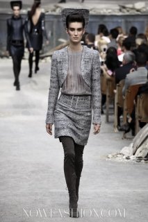 2013-07-02-10-37-01-chanel-couture-fw2013-2747.jpg