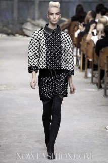 2013-07-02-10-39-36-chanel-couture-fw2013-2826.jpg