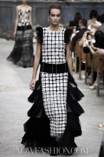 2013-07-02-10-40-16-chanel-couture-fw2013-2841.jpg