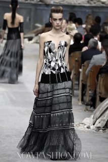 2013-07-02-10-40-25-chanel-couture-fw2013-2848.jpg