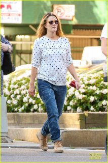 drew-barrymore-will-kopelman-central-park-fun-with-olive-33.jpg