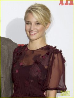 dianna-agron-michelle-pfeiffer-family-london-photo-call-04.jpg