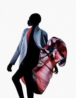 pleats_please_14ss_02.jpg