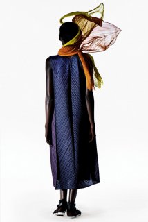 pleats_please_14ss_35.jpg