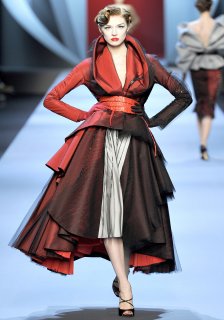 Dior-CoutureSpring2011-05OlgaSherer.jpg