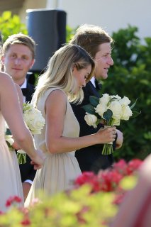 lauren-conrad-at-a-friend-s-wedding_2.jpg