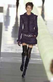 Chanel+Fall+2003+u8OuwoV09EOx.jpg