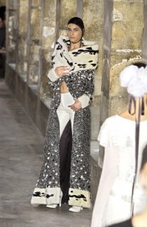 Chanel+Fall+2003+rqZtyTZMgOEx.jpg