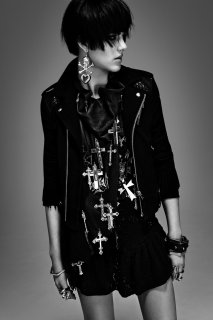 Eliza-Cummings-by-Damon-Baker-for-MixtE-11-SS-2015-3.jpg