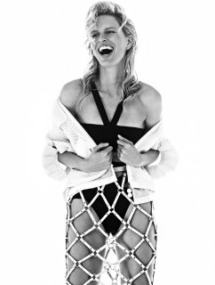 karolina-kurkova-by-hong-jang-hyun-for-mixte-magazine-spring-summer-2015-1.jpg